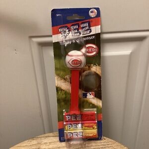 NEW IN PACKAGE CINCINNATI REDS Pez & Dispenser MLB Factory Sealed 🍬